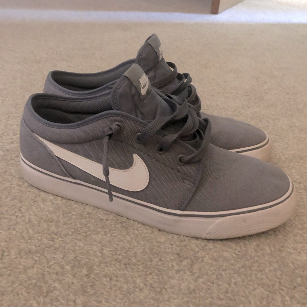 Nike Toki Low Sneaker